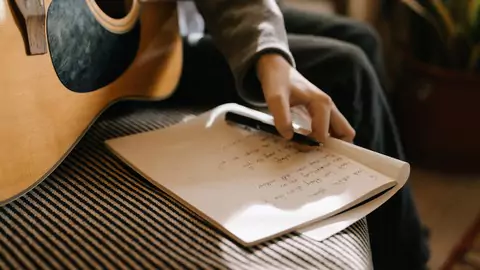 Writing Melodies To Lyrics [TUTORIAL]